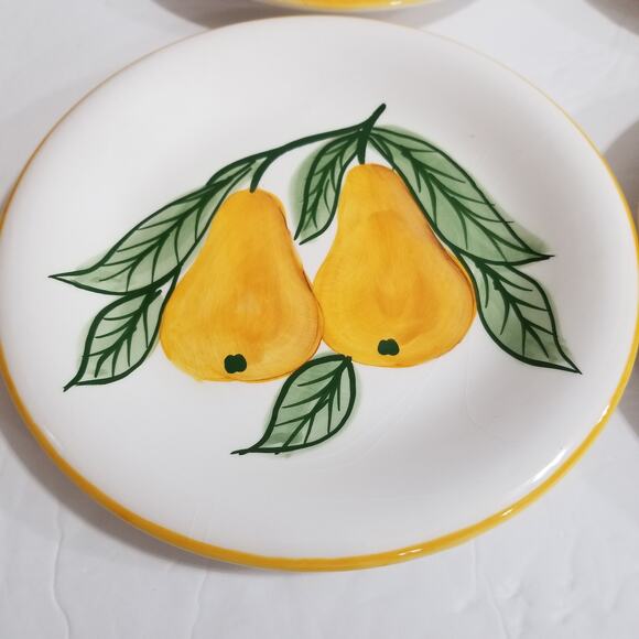 Vintage Lillian Venson 4-8 in. plates made in Thailand - Picture 4 of 7